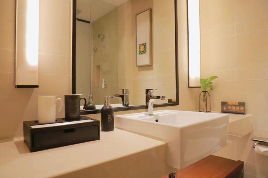 Ssaw Boutique Hotel Ningbo Cbd Exterior photo